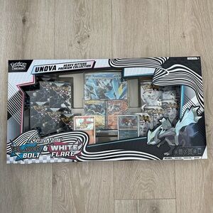 Pokemon Unova Heavy Hitters Premium Collection Black Bolt & White Flare